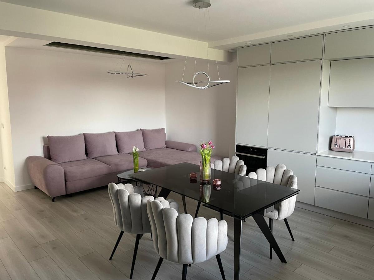 Apartament Luxlook Nowy Sącz エクステリア 写真
