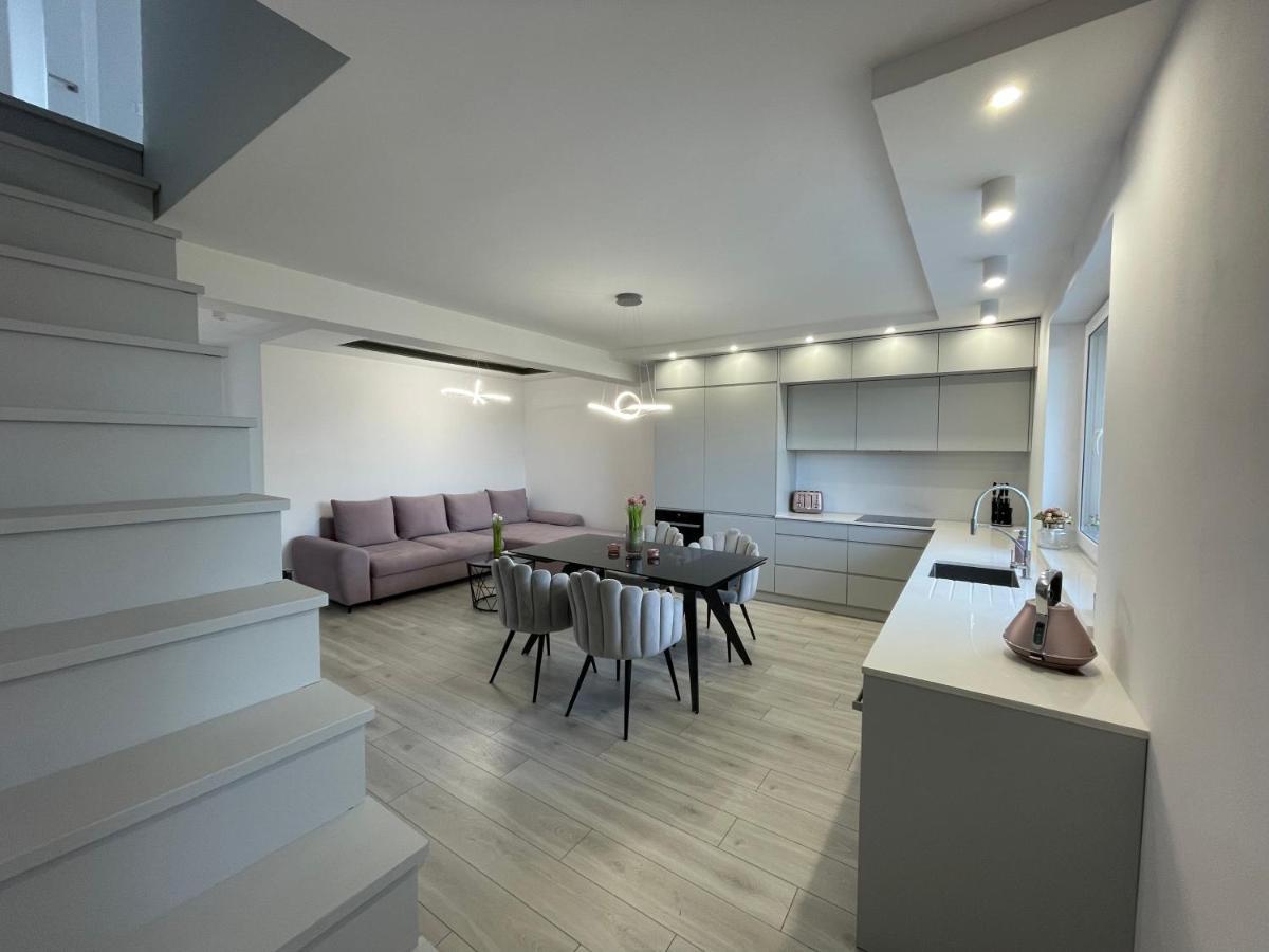 Apartament Luxlook Nowy Sącz エクステリア 写真